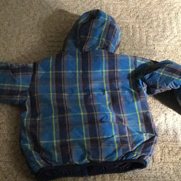 Navy Blue Reversible The North Face Kids Jacket 550 - Picture 9 of 9